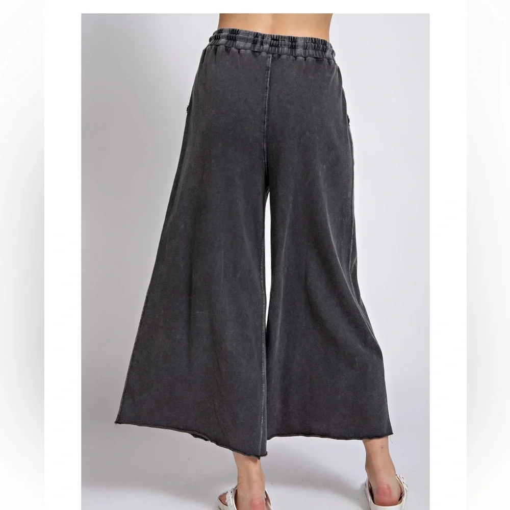 ✨LAST ONE✨Acid Washed French Terry Palazzo Pants - Picture 3 of 4